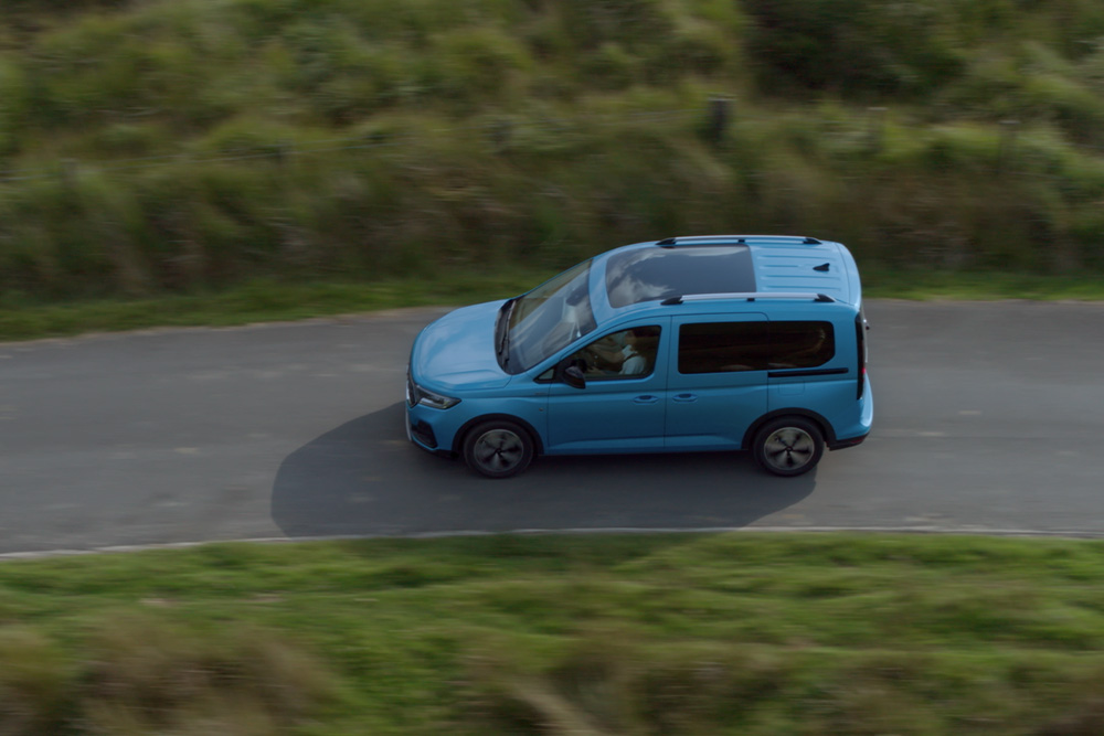 Ford Tourneo Connect vrchní pohled