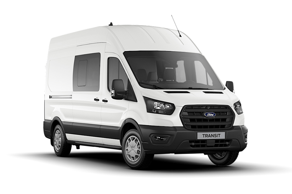 Bílý Ford Transit Van Double Cab.